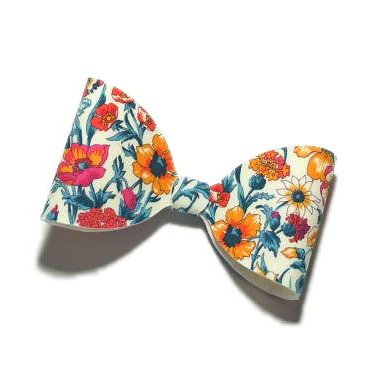 HairBowBeautie1's tweet photo. Absolutely in love with these fabrics from Liberty of London! They make stunning bows 😍 #HairBowBeauties #hbb #hair #bows #hairstyle #Liberty #LibertyOfLondon #gorgeous #beautiful #floral #flowers #pretty #spring #SpringTime #Easter #BankHolidayWeekend #cumbria #SouthLakes #love https://t.co/GlP1mtAIoQ
