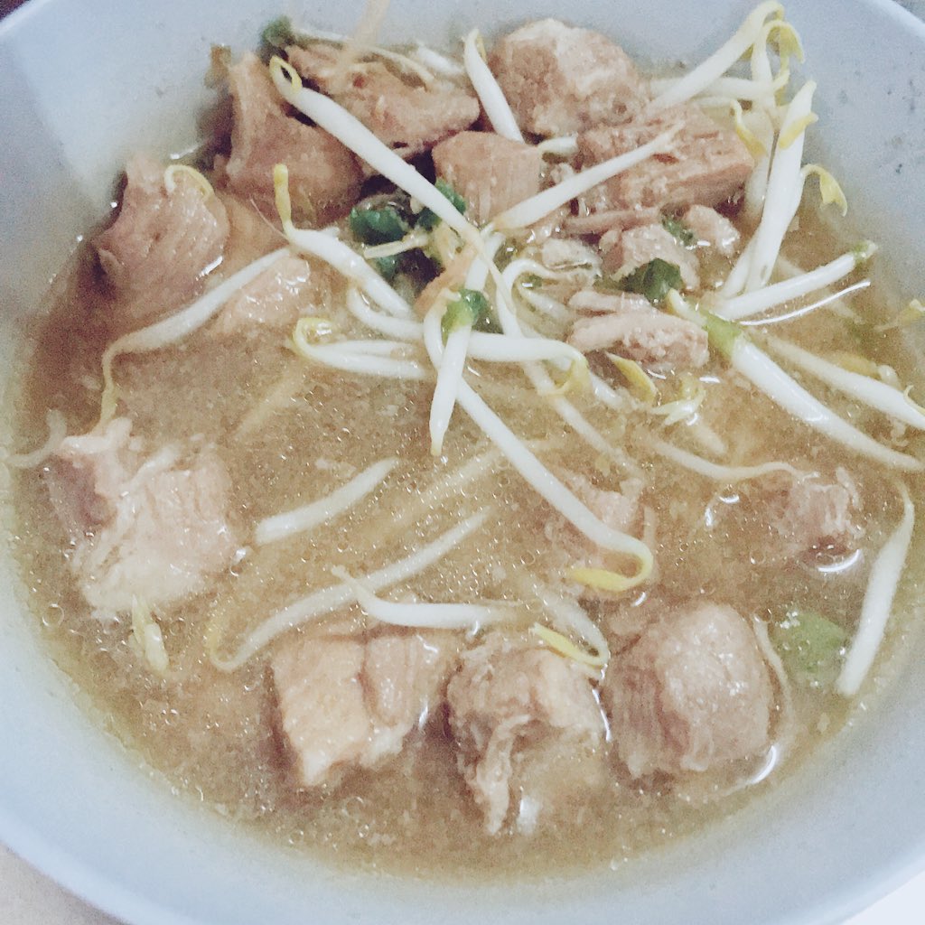 2431Mam's tweet image. อร่อยนะ#น้ำซุปเจ้มข้น#หมูตุ๋นบะหมี่
#ถ.สรรพวุธ#บางนา#☺️วันที่2#จนกว่าจะเบื่อ