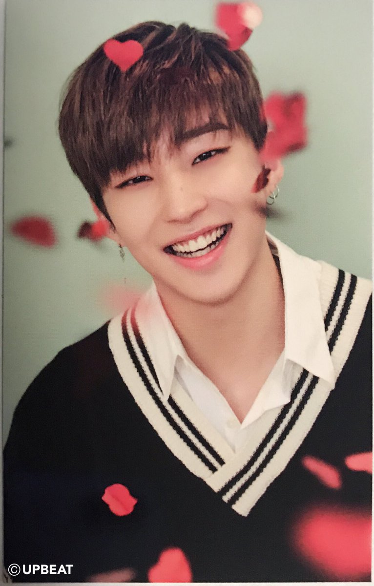 upbeat_950206's tweet photo. B.A.P 4기 회원굿즈  종업부분 -(1)-
#BAP #JONGUP #종업 @BAP_Jongup https://t.co/O46oA7uZpK