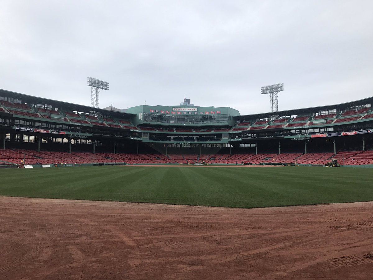 fenwaypark's tweet photo. Happy Friday 😃

6️⃣ days! https://t.co/ErKgujsCD8