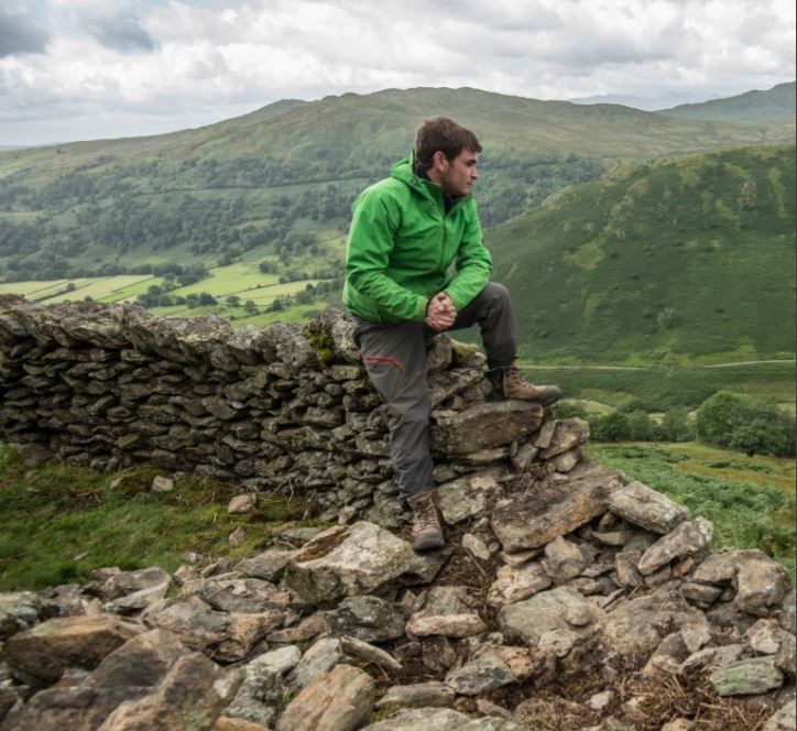 SSAFA's tweet photo. Are you a #veteran looking for a new career? The @DSWA_GB, supported by @heritagelottery will train 8 people for a 12 month fully funded training bursary for the craft of dry stone walling. Sound interesting? Find out more https://t.co/qNP6Di4kYW https://t.co/LHC0YBHzle