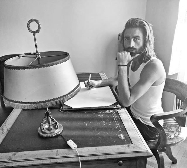 rafadezelanda's tweet photo. All the inspiration I need to write:
-a solid desk
-a comfortable pen
...&amp; maybe a curly-haired muse
.
.
.
#poetsofinstagram #poetry #writing #literalnomad #analognomad #inspiration #spring #poesia #primavera https://t.co/iO56odEOfV https://t.co/1iW0qIQbTq