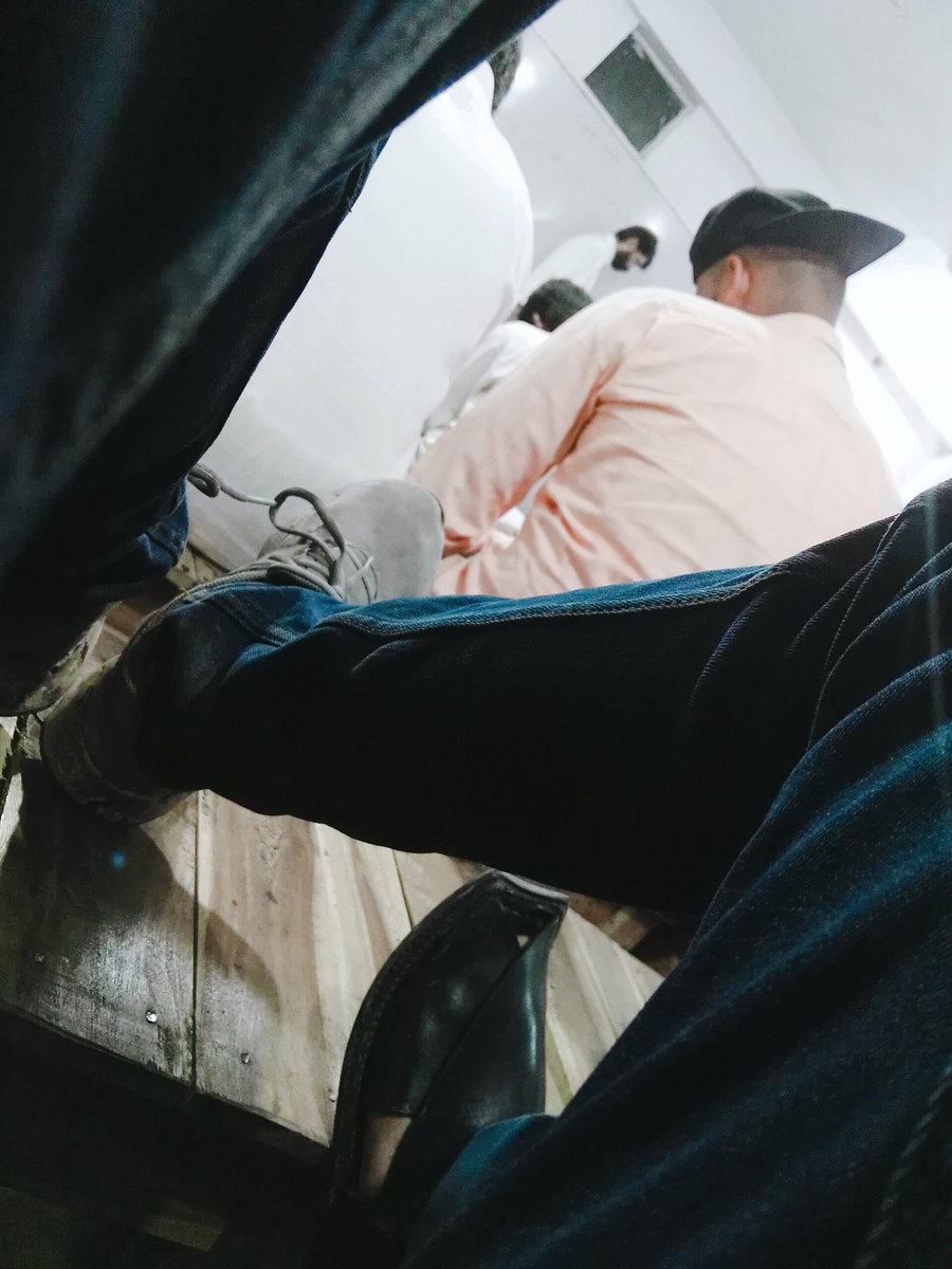 iamroohankhan's tweet image. Class ke akhri #bench per #gher wallaa #mahool hi hotta hai 😂😂😂😂😂