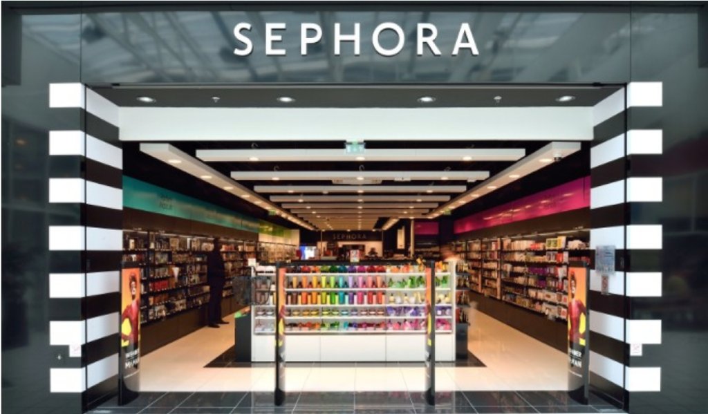 BUMKClub's tweet photo. Sephora’s Connection to Women in STEM https://t.co/Ufc2q88JkZ https://t.co/tmvJ4ojPSL