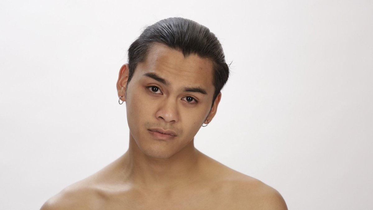 ImmaAmadiva's tweet image. Can’t handle beauty, but masculinity is not that hard I guess #dragqueen #amadiva #outofdrag #realness #promolook