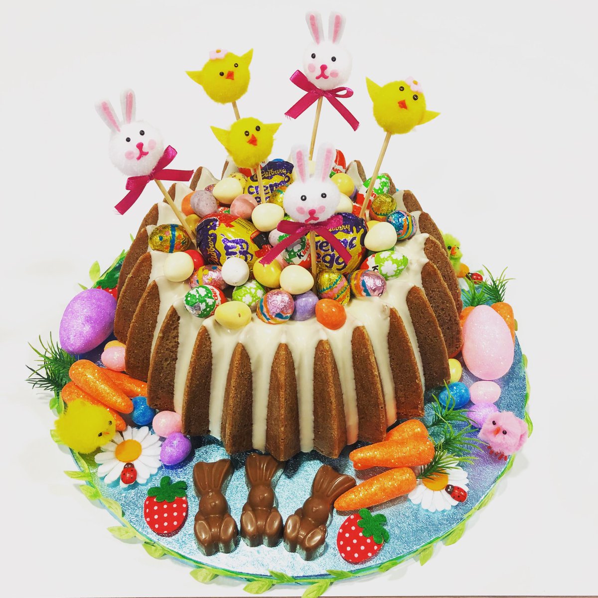 Another understated Bundt. Eggcess... #Easter 
🐰💛🐥💐🥚💕🐣