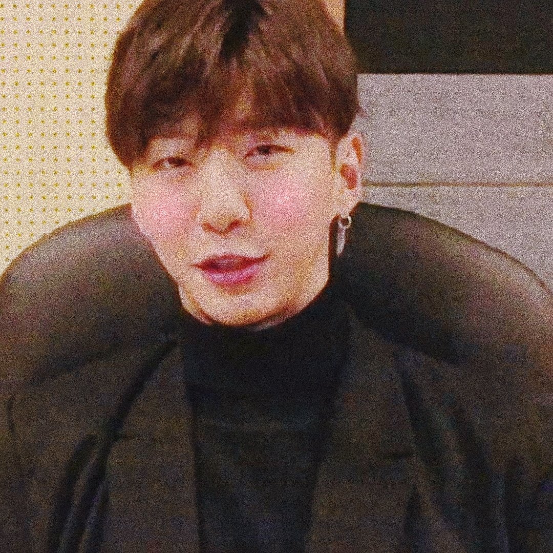 bangsoftie's tweet photo. `♡ happy birthday to our talented leader, thank you so much for everything i am so proud of you  #BANGSTARDAY #YonggukgukgukDay https://t.co/0GdfhFvLHN