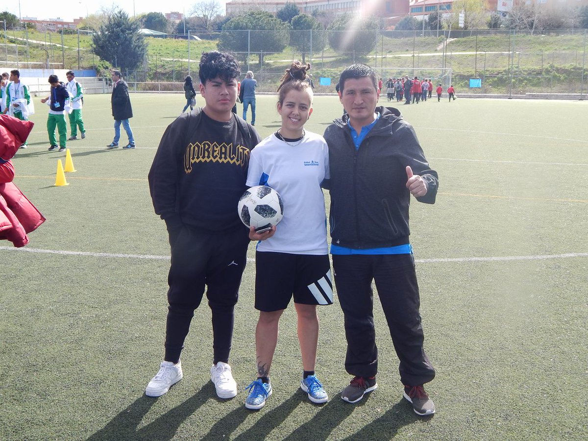ainarisuarbitro's tweet photo. El deporte ofrece grandes oportunidades con #ainarisuarbitro y  @ainarisuarbitro  Genial con @freestyle_smile https://t.co/yq5HJ5kFPG