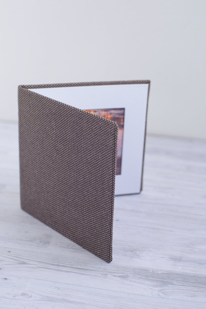 putitherestore's tweet photo. See our new Bifold Frames for 2 your very special photos. In 3 colors now: The Dark, The Light, and The Gorgeous Brown!
#Putithere #Photoframe #WorkLifeBalance #worklife #designthinking #memories #deskframe #shopsmallbusiness #Photocover #Фоторамочка #фото #рамкадляфото https://t.co/KZ0OHkpinQ