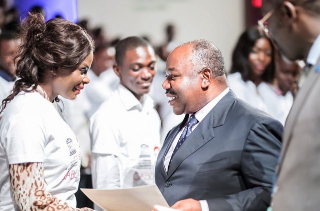 #Formation qualifiante : 200 lauréats de #Libreville récompensés goo.gl/Ssz939