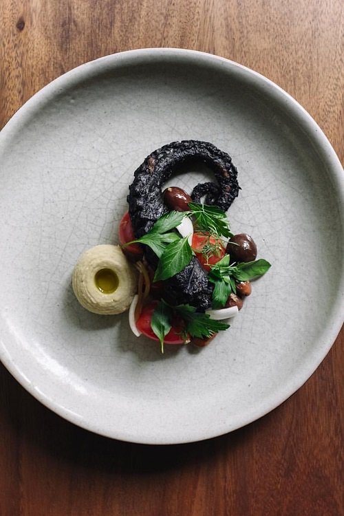 plugitmag's tweet image. Con su nuevo menú y nueva ubicación, Pujol está mejor que nunca. Mira por qué es considerado uno de los mejores restaurantes del mundo: ow.ly/3Wbz30janYo