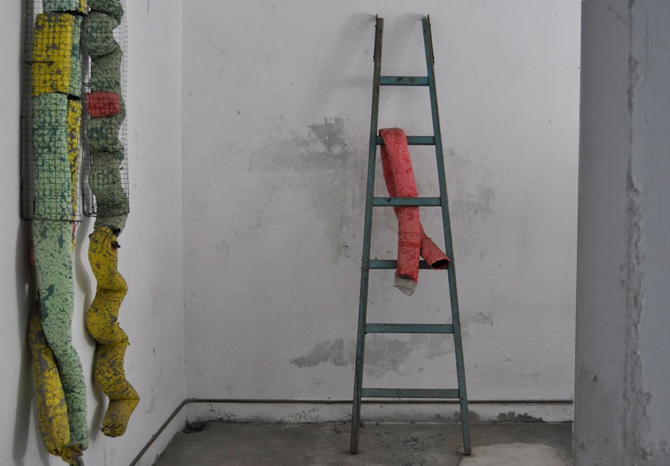 hsp6605's tweet photo. 15-x     250*6335cm    handmie pape  wood  2015 https://t.co/sM4LvZVYXz