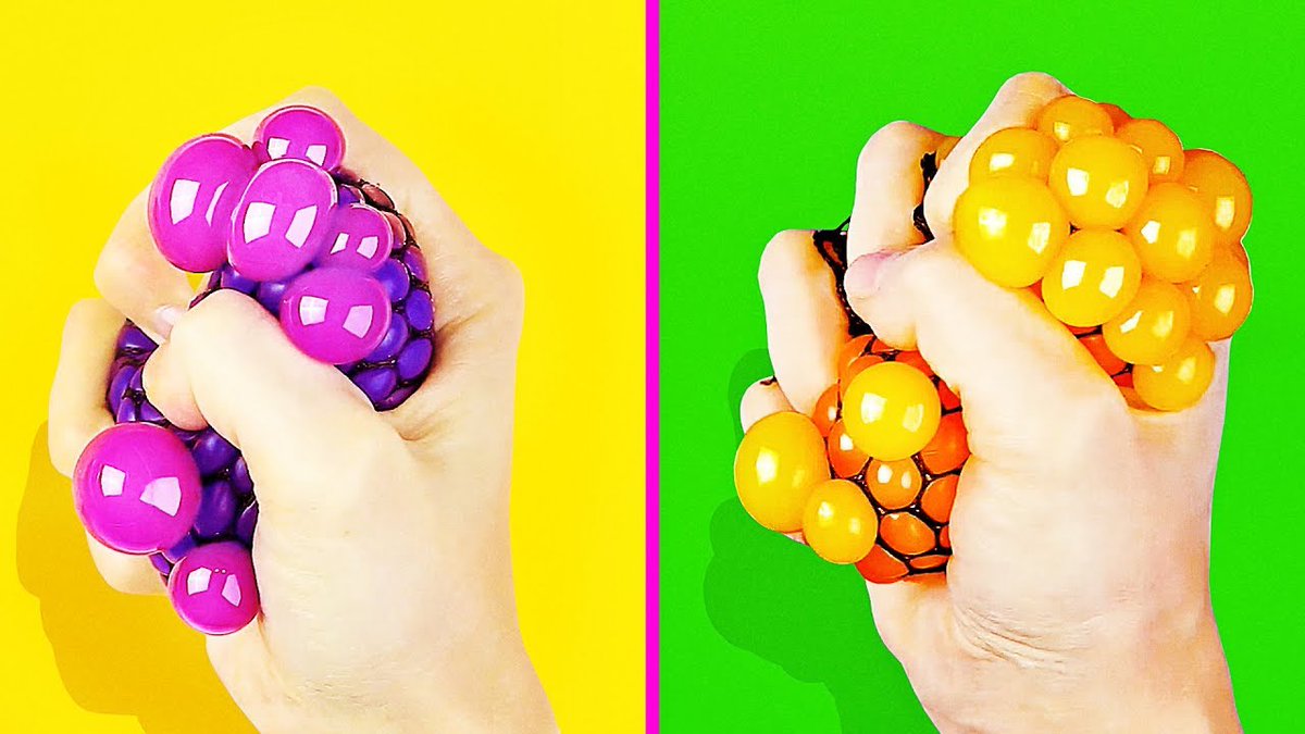 cintalogi's tweet photo. 25 EASY CRAFTS YOU’LL ACTUALLY WANT TO MAKE YOURSELF https://t.co/9I2rpXWab1 https://t.co/uuMzFTCGUw