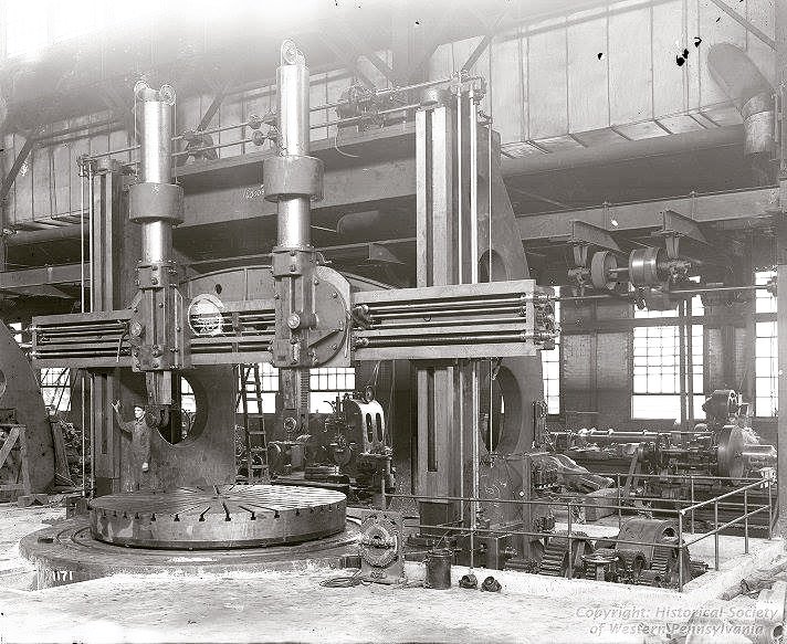 GrungyMachinist's tweet photo. Vertical Boring Mill at Mesta Machine Co. Factory. It takes big machines to make big machines.

#mestamachine #bigmachine #verticalmill #verticalboringmill #vintagemachinery #oldtools #toolporn #machinistporn #machineporn #machinist #machinistlife https://t.co/0K6bBAGsWh