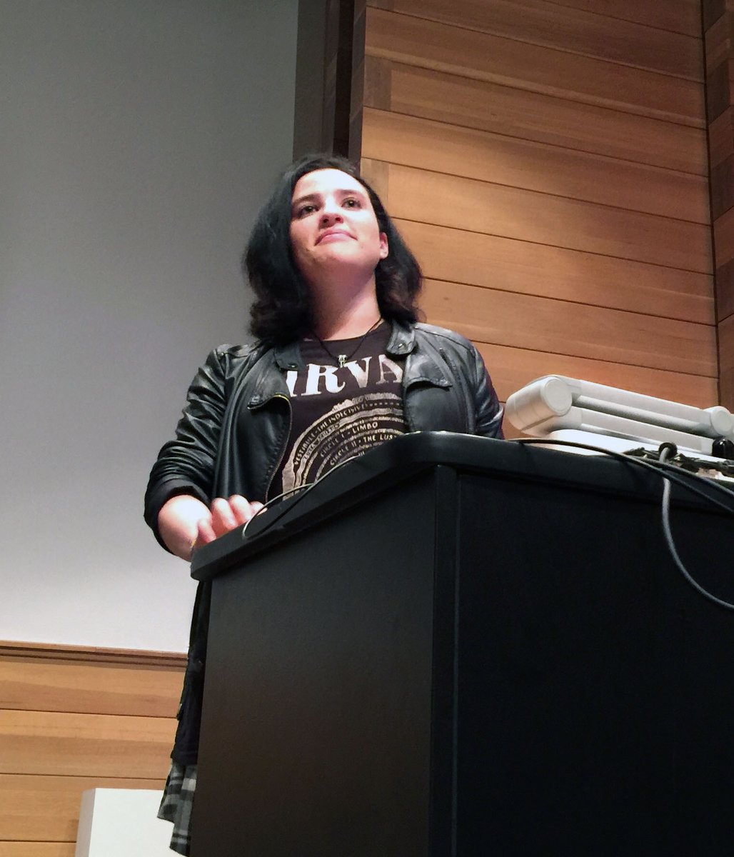 UTAEnglish's tweet photo. Check out our post- #Hermanns 2018 write-up (with more pics!) at https://t.co/sBdTtJZTrp featuring @SanderiaFaye @SashaRPimentel & Lina Ferreira @utalibarts #utacola #UTAEnglish #poetry #uta @utarlington #womenwriters #fiction #MournersBench #ForWantofWater #creativewriting https://t.co/0xEmi7fnUV