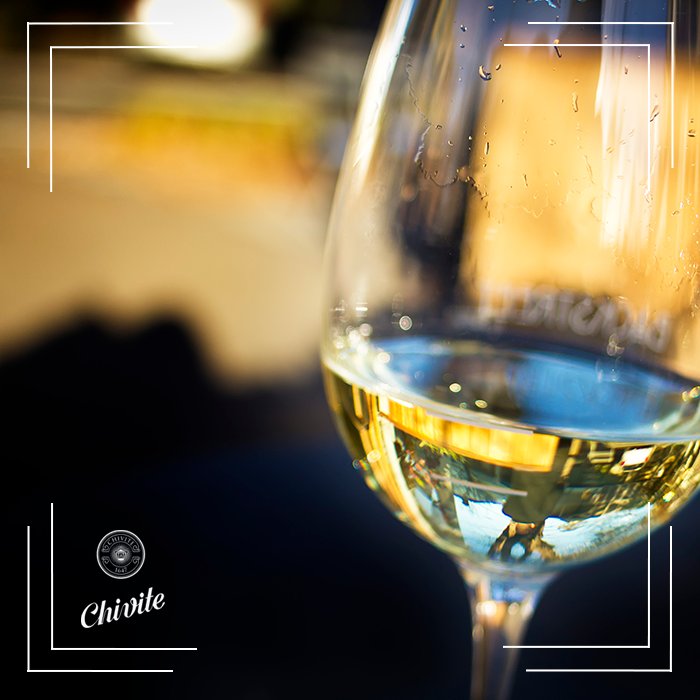 Disfruta esta semana santa de Chivite y compártelo con los tuyos para disfrutarlo doblemente 

#vino #vinotime #vinoespañol #wine #winelover #winetasting #winetime #winery #ilovewine #winelife #vineyard #chivite #disfrutatuchivite #compartetuchivite #gourmet