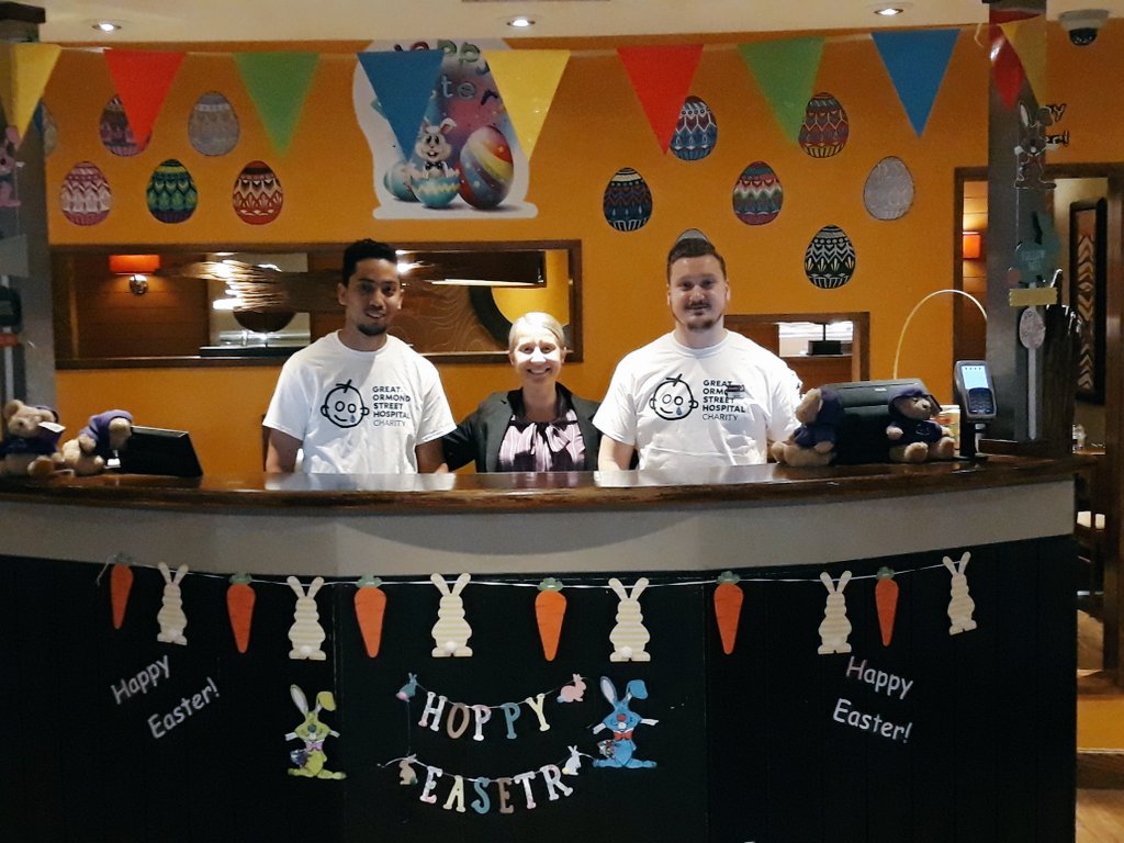 Hoppy Easter  from PI Bath road  team @airportsmiles <a href="/gary_villiers/">Gary De Villiers</a> <a href="/shahq1/">Qasim R shah</a> <a href="/SDEBDD/">simon ewins</a> <a href="/LauraEvans81/">Laura EvansWrobleski</a> #EasterWeekend2018