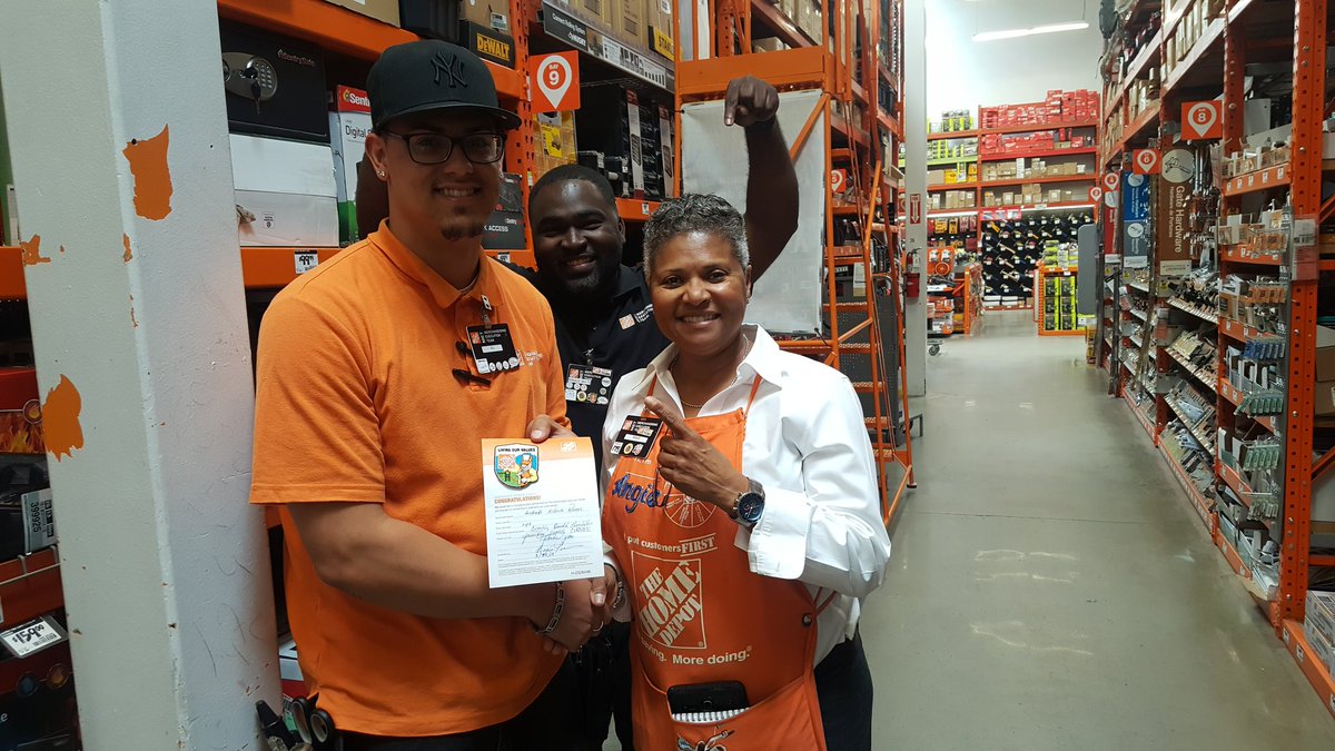 MET TEAM  STORE 248 tweet media