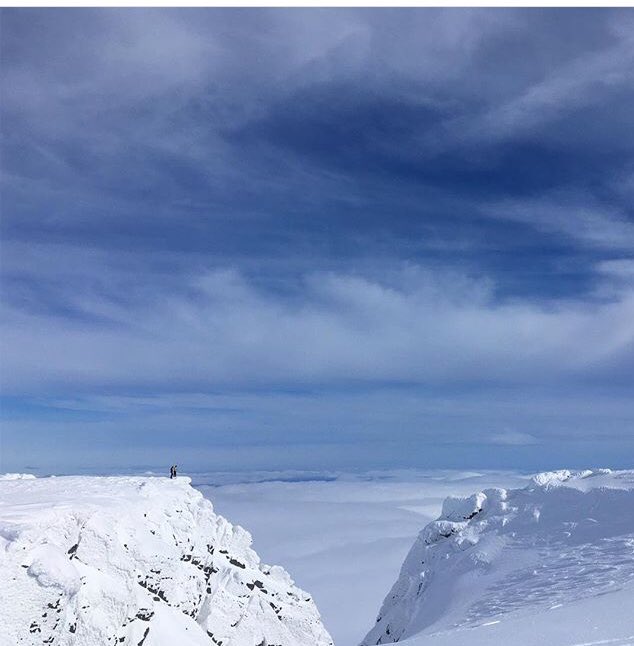 Up above the clouds on the Lochnagar plateau 
📸 | @c_e_white | IG
#visitcairngorms  #cairngorms