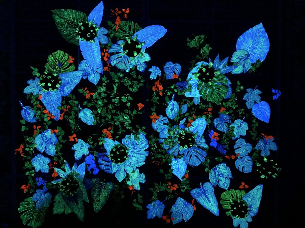 Save the Date! Join us on April 12th @ 7pm for a public discussion with Suzanne Schneider &amp; "in Between Daylight Artists" Cecile Chong #inbetweendaylight  #artinstallation #artgallery #paneldiscussion #artisttalk #fivemyles goo.gl/hBW9ZB