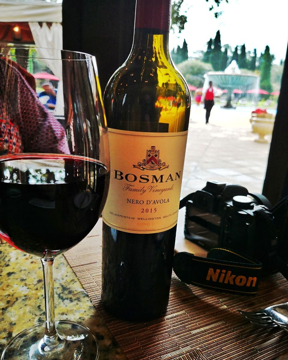 Boozy_Foodie's tweet image. The perfect partner for lunch (apart from @le_bon_sauvage_ of course! 😉). @bosmanwines Nero d'Avola! Showing the full potential of this Sicilian varietal, such a beauty! 
#Bosmanwines @EmperorsPalace #CoinIt #Aurelias #lunchvibes #winelife #heartwellington #SAVineShare