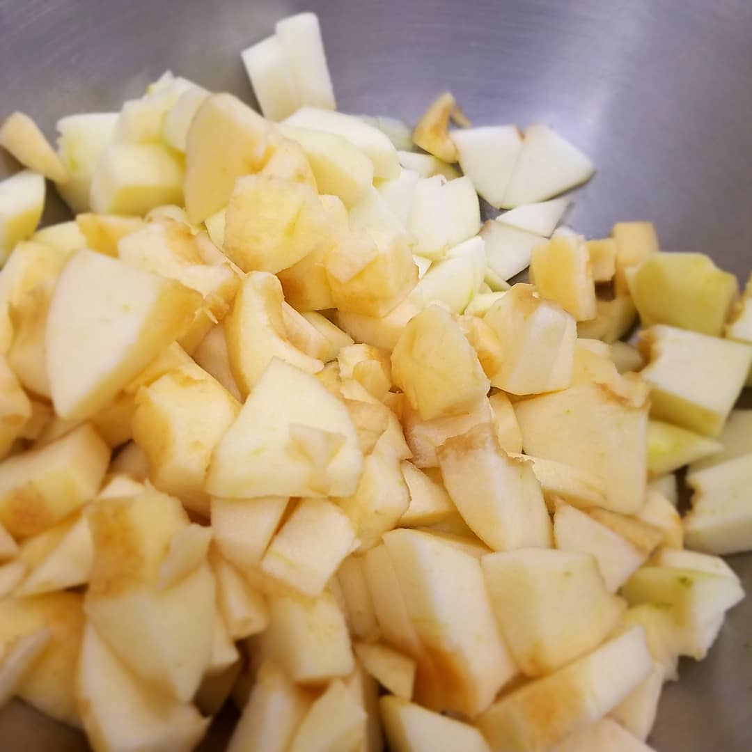thechefinpearls's tweet photo. Made a Classic Apple Pie at @CravePie last night with some of the ladies of @AtlFBS ...Thanks Briana for a memorable night.
#CIPapproved #CIParoundtown #cravepies_aflbd #Atlanta #events #chef #blogger #foodie #eeeats #baking #pie #BloggerGirlz #DynamicDuo #PatienceAndThyme https://t.co/Zgl6riqVJ7