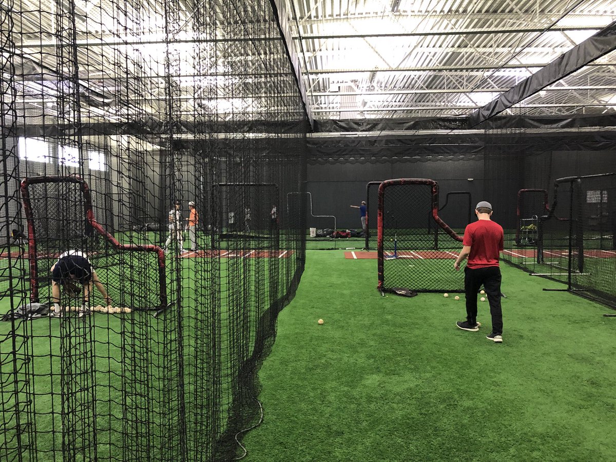 PatsBaseballUSA's tweet photo. How was your spring break? #working #almostgameweek https://t.co/ynpvLUiLug