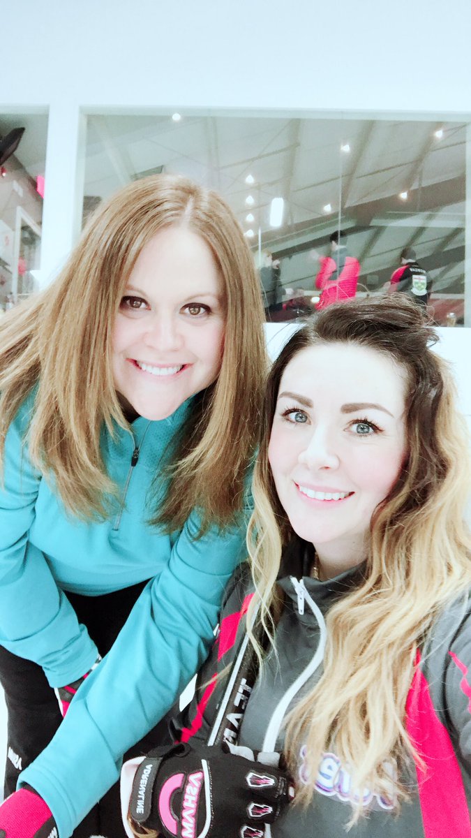 TeamGalusha's tweet photo. And #twitterlessdani wins the rubber match @KurlforKids against her old skipper @kkoeyk. #onfire 🔥 #didntmiss #teamdisaster #toomuchfun 🥌 #forthekids https://t.co/KONxI3bVcE