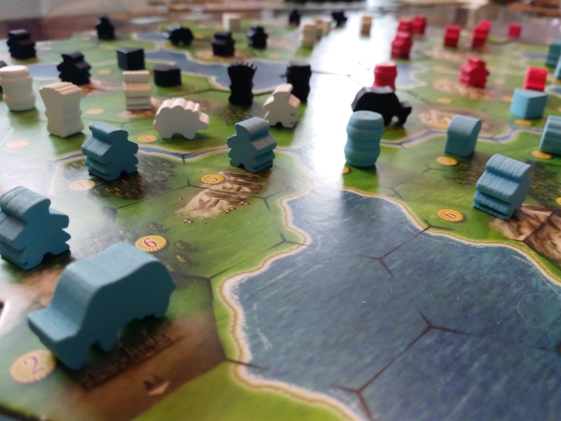 mottinator's tweet image. So how plays #clansofcaledonia? Well it mixes a lot of other games like #terramystica into one big pulp. But there is nothing innovative. I would join a game, but I don't think I will keep It for long. Maybe play a 2nd game and then probably trade/sell. Feels a bit overhyped.