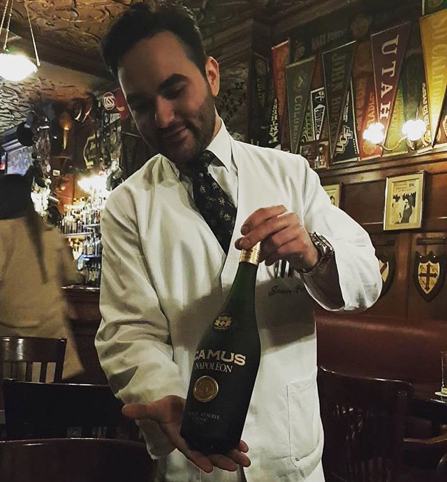 Want to try a collector bottle? Ask for a Camus Napoléon! #camuscognac #cognac #camusnapoleon #harrysnewyorkbar ift.tt/2IjAFf9