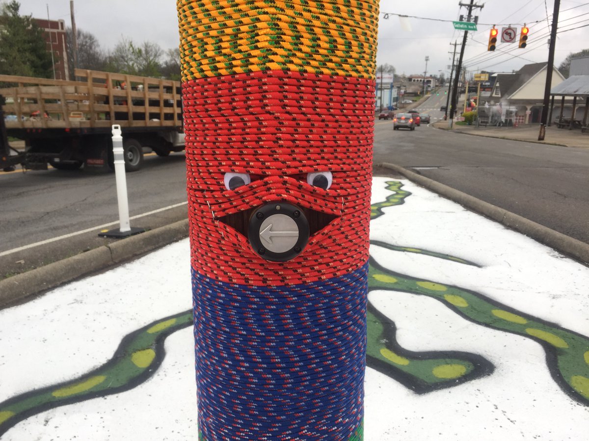 SmartGrowthUSA's tweet photo. #TacticalUrbanism on #Nashville’s Gallatin Pike by @NCDC. The added crosswalk, bollards, and painted island make the area safer for students walking to/from the bus stop. We’ll be touring this area on Monday before #Intersections2018! https://t.co/jn646uH3G4