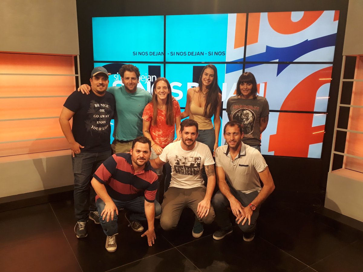 dmizraji's tweet photo. En dos viernes, el 13 de abril, se viene un nuevo @SiNosDejanOK. 
Junto a @adriancollados y Euge Pérez. Además de @georgiabardach  @darcangeloh Colo Peretti y Willy Schikendantz... 
Columnas de @FerMaza13 y Dani Rovai. 
Producción de @Nicolaswhelan 
Por @ShowsportCanal 21:30hs https://t.co/uzlVYoZEgX