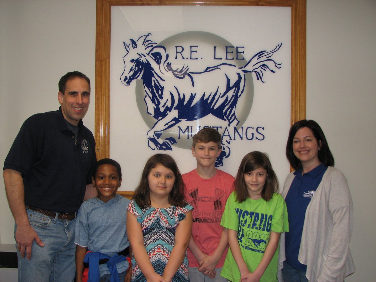 Congratulations to our students of the week for Mar 30!  Thank you for being Model Mustangs!