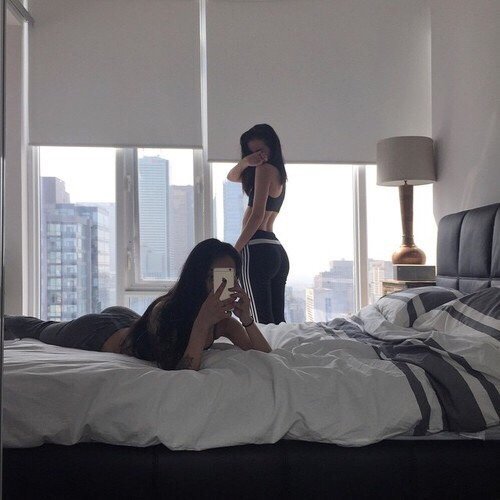 L100PER's tweet photo. ใครสายดาร์กแต่สะอาดตา โทนที่สาวเกาหลีคุมโทนบ่อยๆ แนะนำแอพ VSCO 
ฟิลเตอร์ SE3
เรื่องการปรับค่าต่างๆ เราคิดว่าแล้วแต่บุคคลตามความพอใจ แต่ถ้าจะแต่งสายดาร์กต้องฟิลเตอร์ที่เราบอก รูปที่ 4 ดึงมาจากเว็บ Pinterest เป็นตัวอย่าง #แอพดีบอกต่อ แต่งรูป https://t.co/seHYMm0BLA