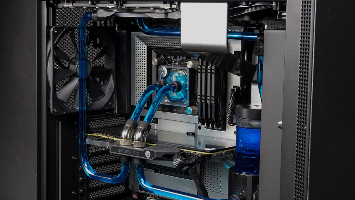 pnytechgaming's tweet image. Want to win a new gaming rig? #GIVEAWAY You could win this @nvidiageforce powered PC featuring hardware from our friends @NZXT and @ekwaterblocks ! giveaway ends 4/8/18

Enter here: bit.ly/2INwHwq