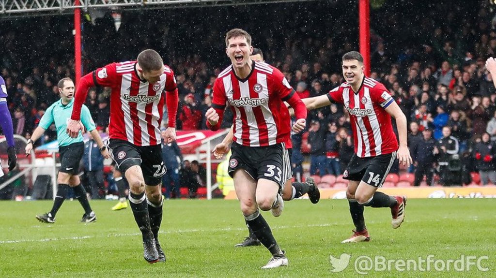 friislars_'s tweet photo. 2018 has not been the worst for this young Bee๐
Well done ๐ช
First Cap for Wales โ๏ธ
First Senior goal for Brentford FC โ๏ธ
@BrentfordFC #developforthefuture https://t.co/YHrU35hT6M