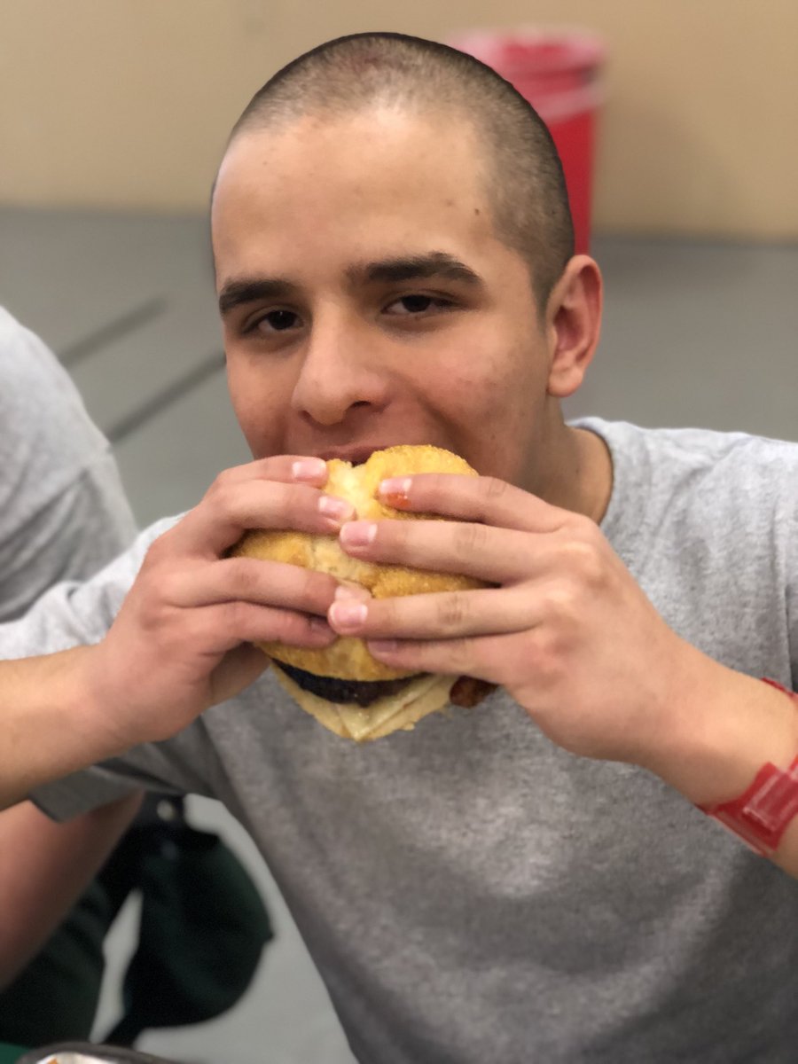 ongycp's tweet image. #OYCP cadets celebrated a major milestone today...the 1/2 way point! These cadets have worked so hard for 11 weeks and are ready to crush more goals! The celebration included an amazing meal, provided by OYCP student government! @NGYFoundation #halfwayparty