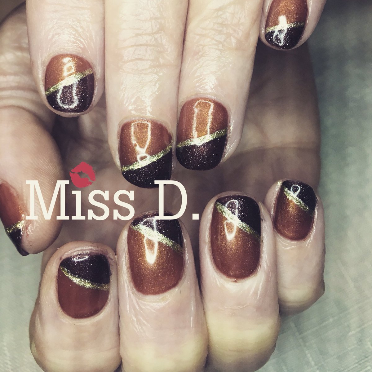 MissD_2014's tweet photo. #gelish #gelishcorby #missd #mywork #nailart #magpieglitter https://t.co/cBnBqbSAwA