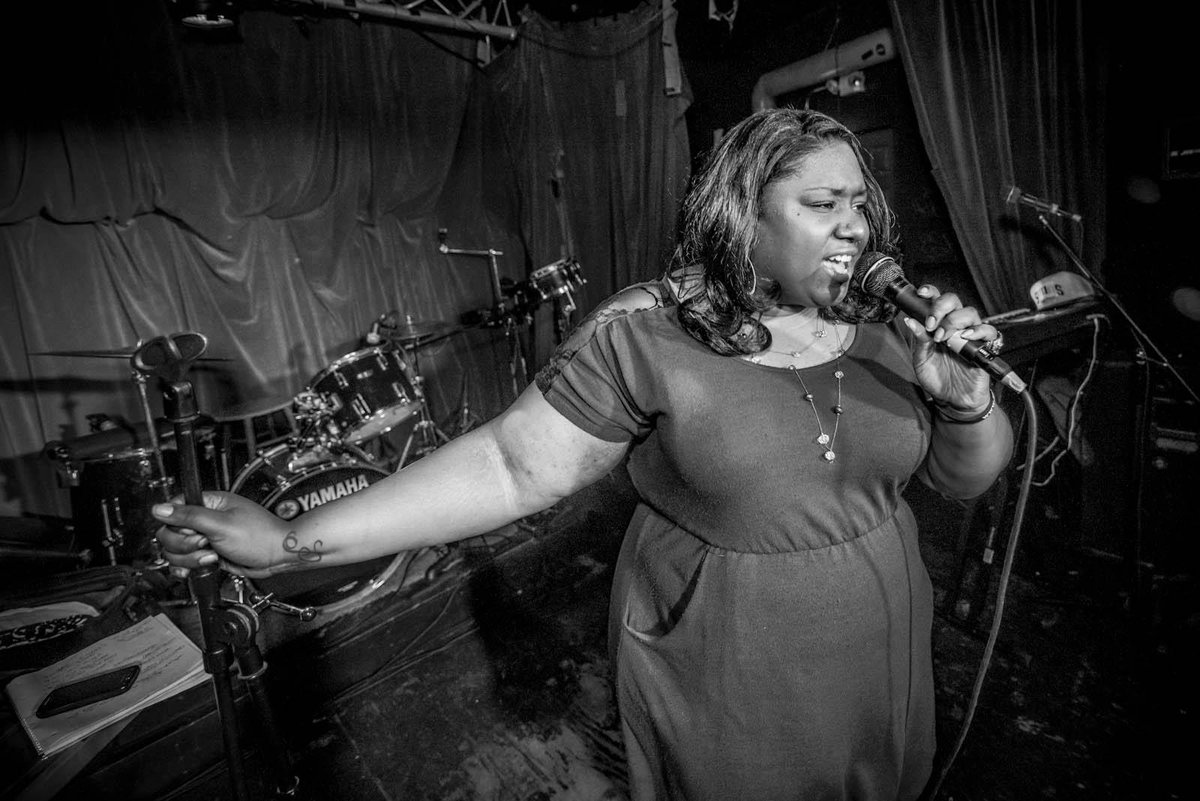 UTSA_StudentU's tweet image. Pre-SLAM Workshop will be happening TODAY in MB 2.404 from 3-4:30pm! The workshop will feature San Antonio poet and hip hop artist Andrea "Vocab" Sanderson, don't miss out 'Runners! #FirstGenUTSA #UTSASU #UTSA