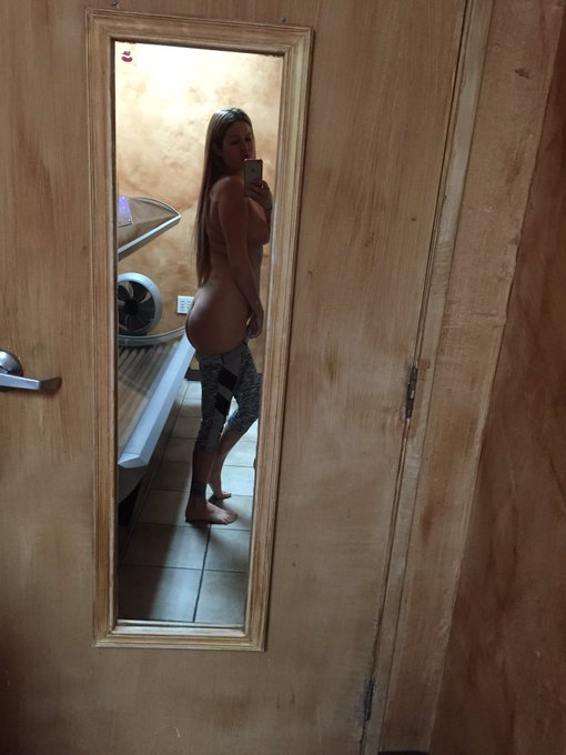After yoga and tanning gym selfie! Woot woot! #booty #yoga #tan #gym https://t.co/jMhMb5DEdp<a href="/tag/gym"class="tags"><span>#gym</span></a><a href="/tag/booty"class="tags"><span>#booty</span></a><a href="/tag/yoga"class="tags"><span>#yoga</span></a><a href="/tag/tan"class="tags"><span>#tan</span></a>