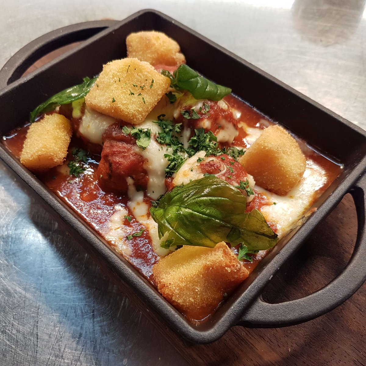 breadstkitchen's tweet photo. Wagyu meatballs with polenta cruttons and basil in now on our menu, let us know feedback.
#wagyu #meatballs #BreadStKitchen #gordonramsay #stpauls #easterweekend https://t.co/kxP4MRzayq
