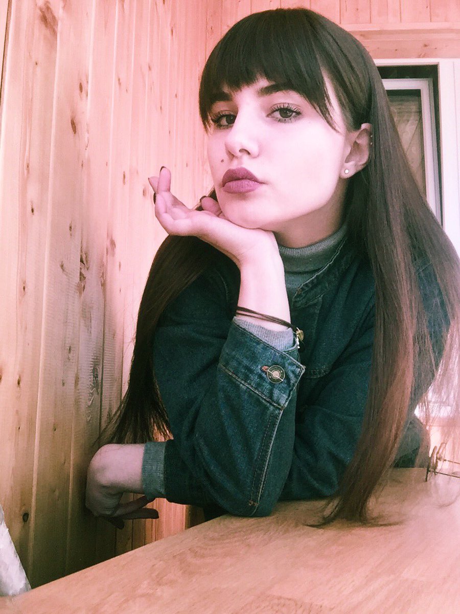 sdqn_1's tweet photo. живём без времени, жуём конфеты🍬 https://t.co/mg7FyicYrv