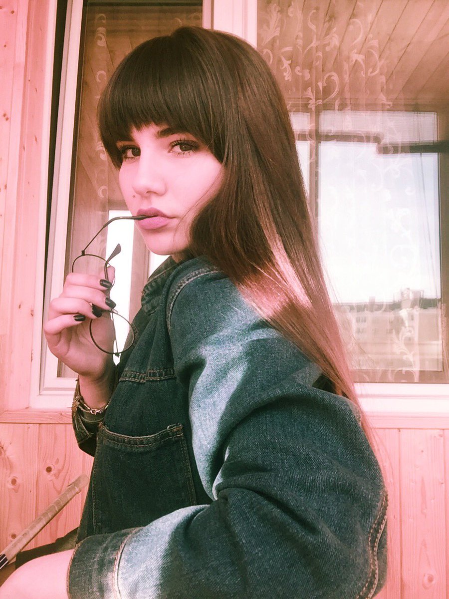 sdqn_1's tweet photo. живём без времени, жуём конфеты🍬 https://t.co/mg7FyicYrv