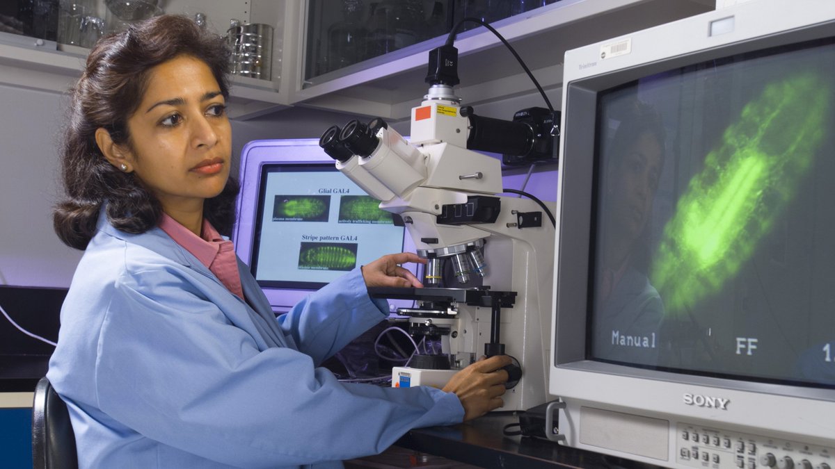 NASAAmes's tweet photo. On the latest #NASASiliconValley podcast, we talk about how biology changes in space with Sharmila Battacharya. Listen: https://t.co/Pnsb7C6LES https://t.co/o2O7pUd7fl