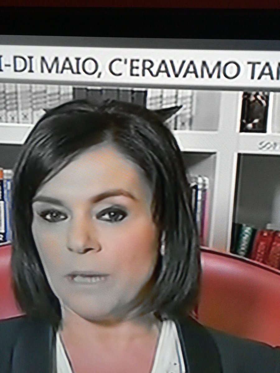 FedericoRomani's tweet photo. @OttoemezzoTW Ma alla Gualmini gli sono spuntate le corna??? https://t.co/jJcj2SGCp4