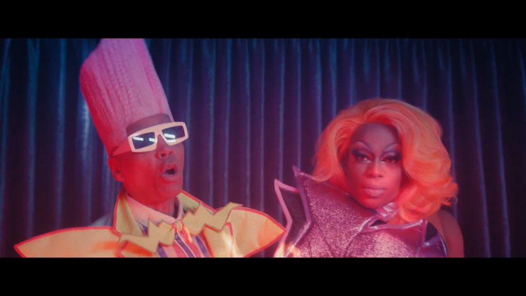 misfitparadise_'s tweet photo. My wig is still SCORCHED. @todrick showed out for this bops. The visuals were SICKENING https://t.co/aIdxqMaICH