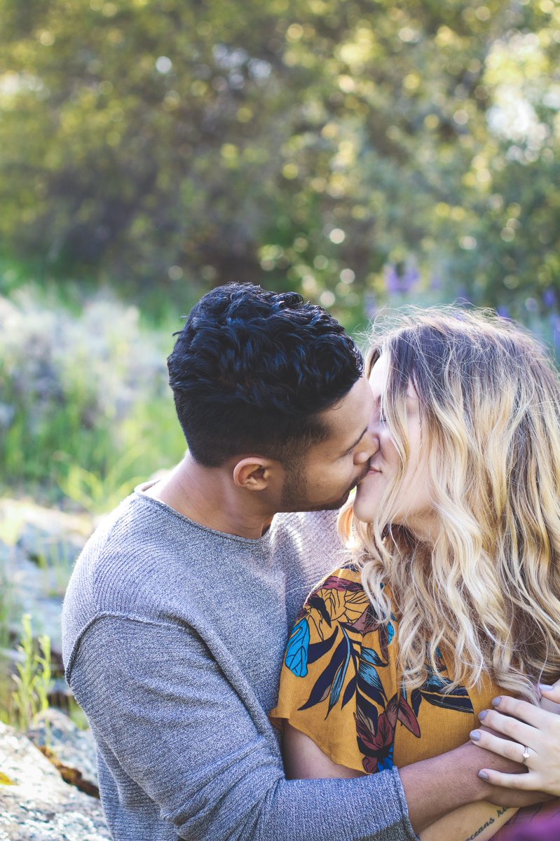 Keana1997's tweet photo. I’ve always wanted a ton of photos with Maranatha and never really had the chance and now we have so so many engagement photos and it makes my heart sing. 😍🙏🏻🙌🏻 https://t.co/ylOIDqJsdN