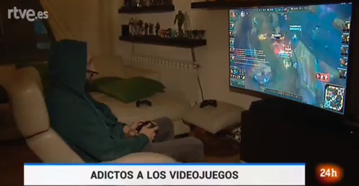 Jugando al LOL con mando XBOX