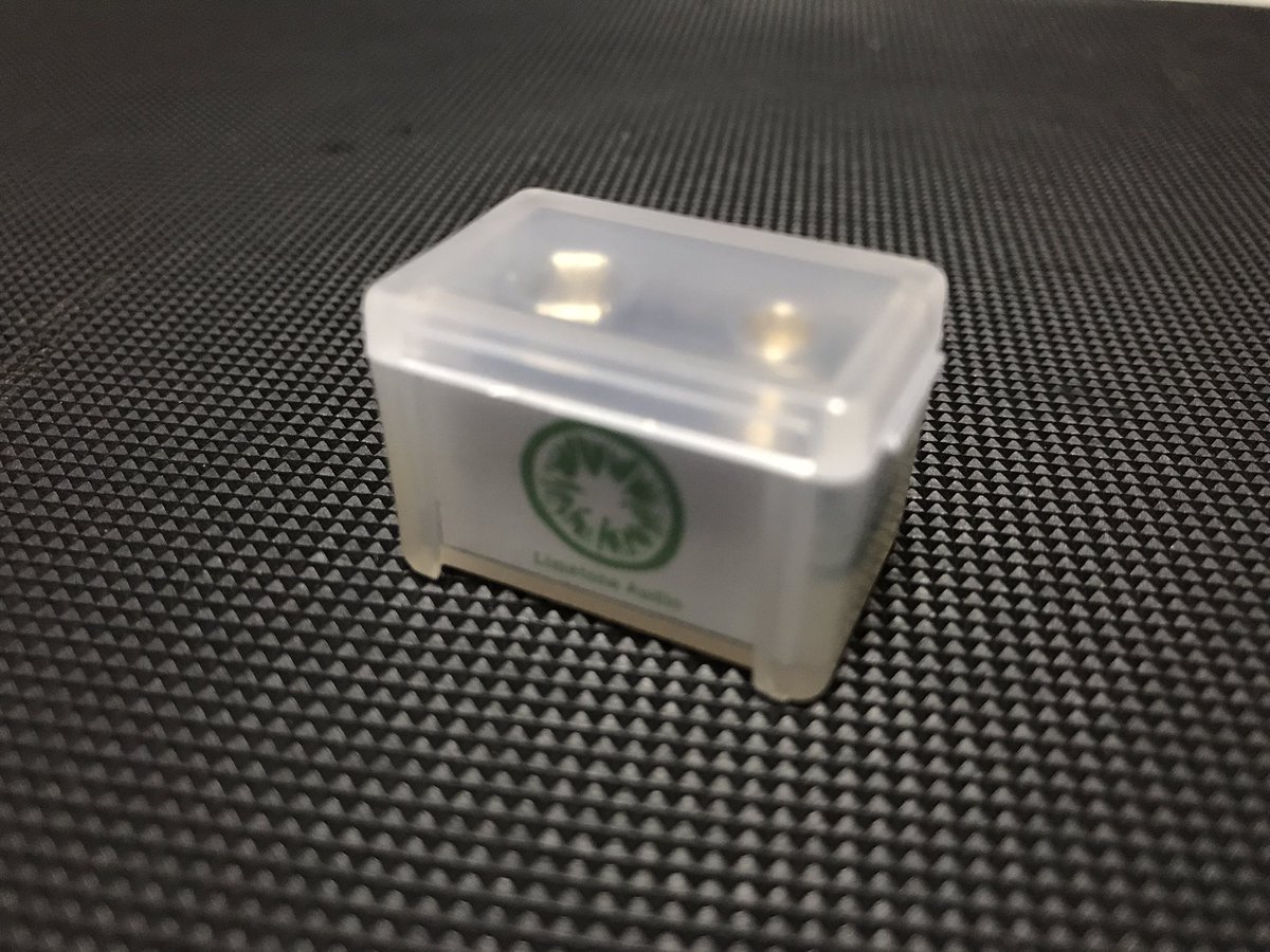 SDMF_Inc's tweet image. 先程、

ブログ記事でも紹介したけど、

Limestone AudioのBC CUBE。

メッチャ小さくて、軽くて、簡単に9Vの残量チェック出来て、重宝しそう(笑)

#LimestoneAudio #BCCUBE
#9V #9V電池 #バッテリー残量
#残量チェック #残量確認
#バッテリーチェッカー
#Guitar #ギター #エフェクター