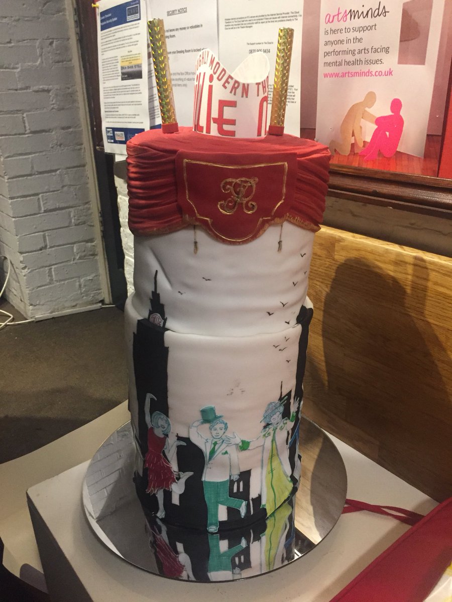 Jessica_ENelson's tweet photo. Check out our awesome@Thoroughly Modern Millie cake made by @Natalie_Spriggs talented sister!! Looks incredible! 
HUGE well done to @Natalie_Spriggs who went on as Mrs Meers tonight and @Laura_Ellis92 who played Miss Flannery. Such a talented cast to be part of. @ModernMillieUK https://t.co/YypqlEbLlA